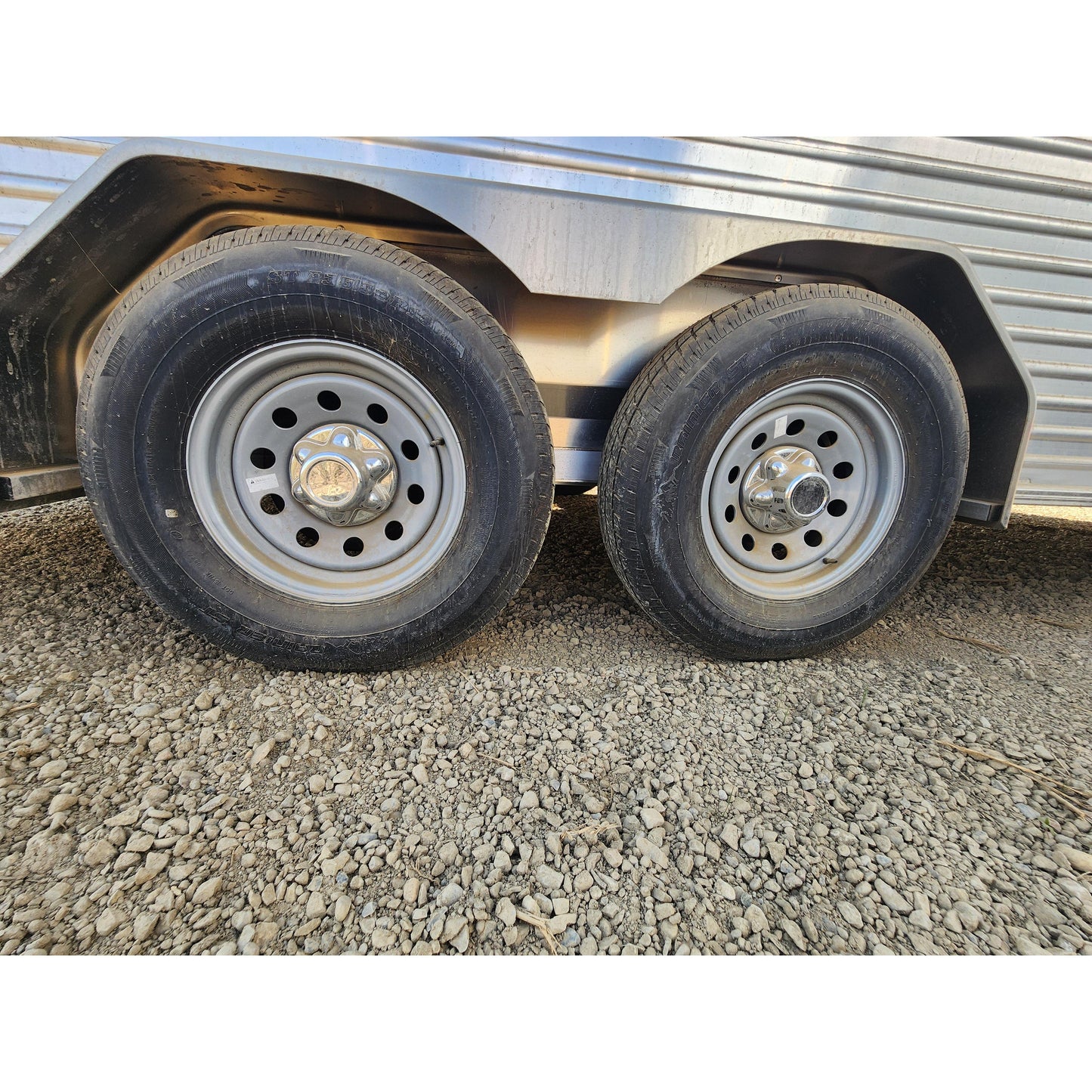 2026 18' 7" Frontier Livestock Trailer