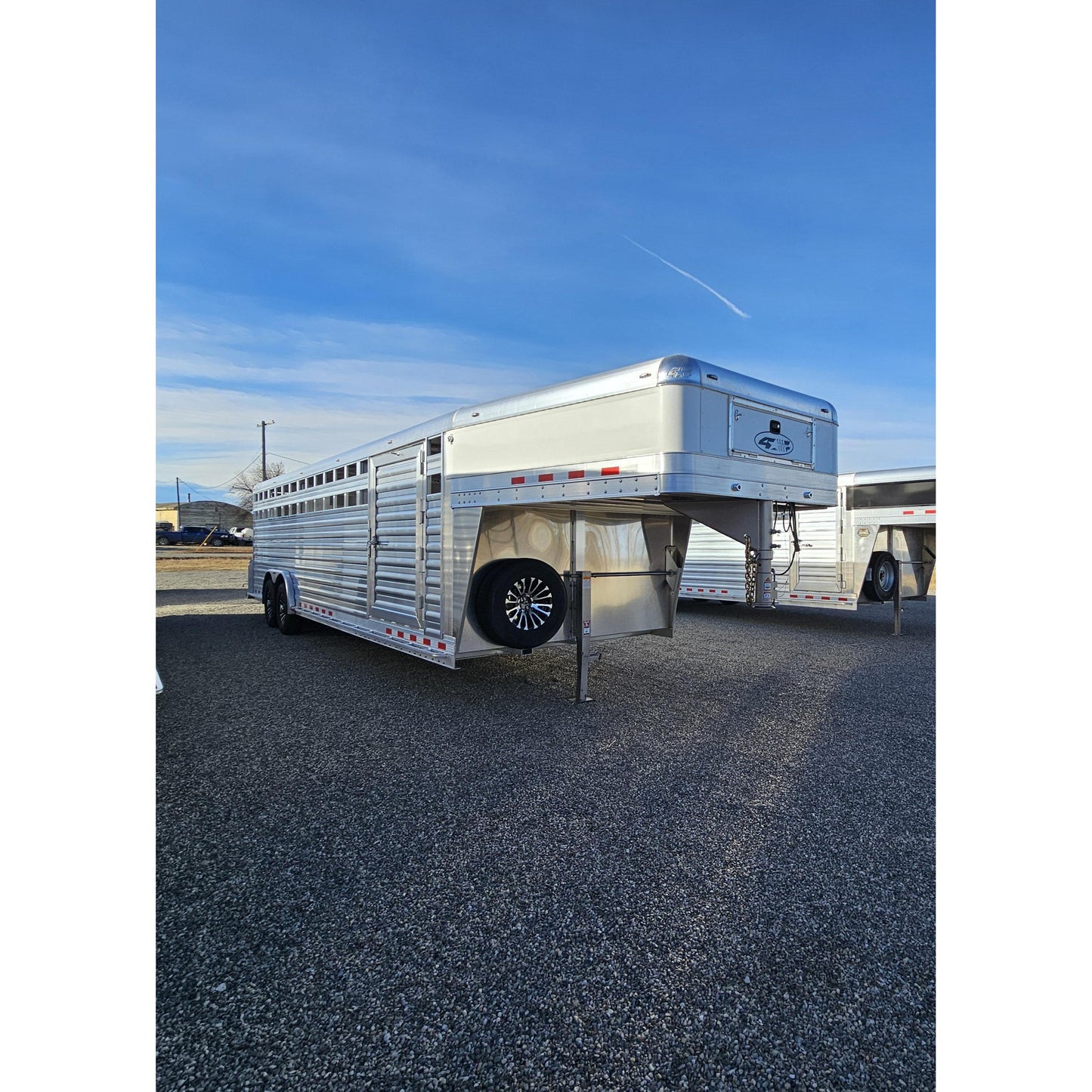 2026 4-Star 28' Stock Trailer w/ 42" Swing Gate in Center Gate