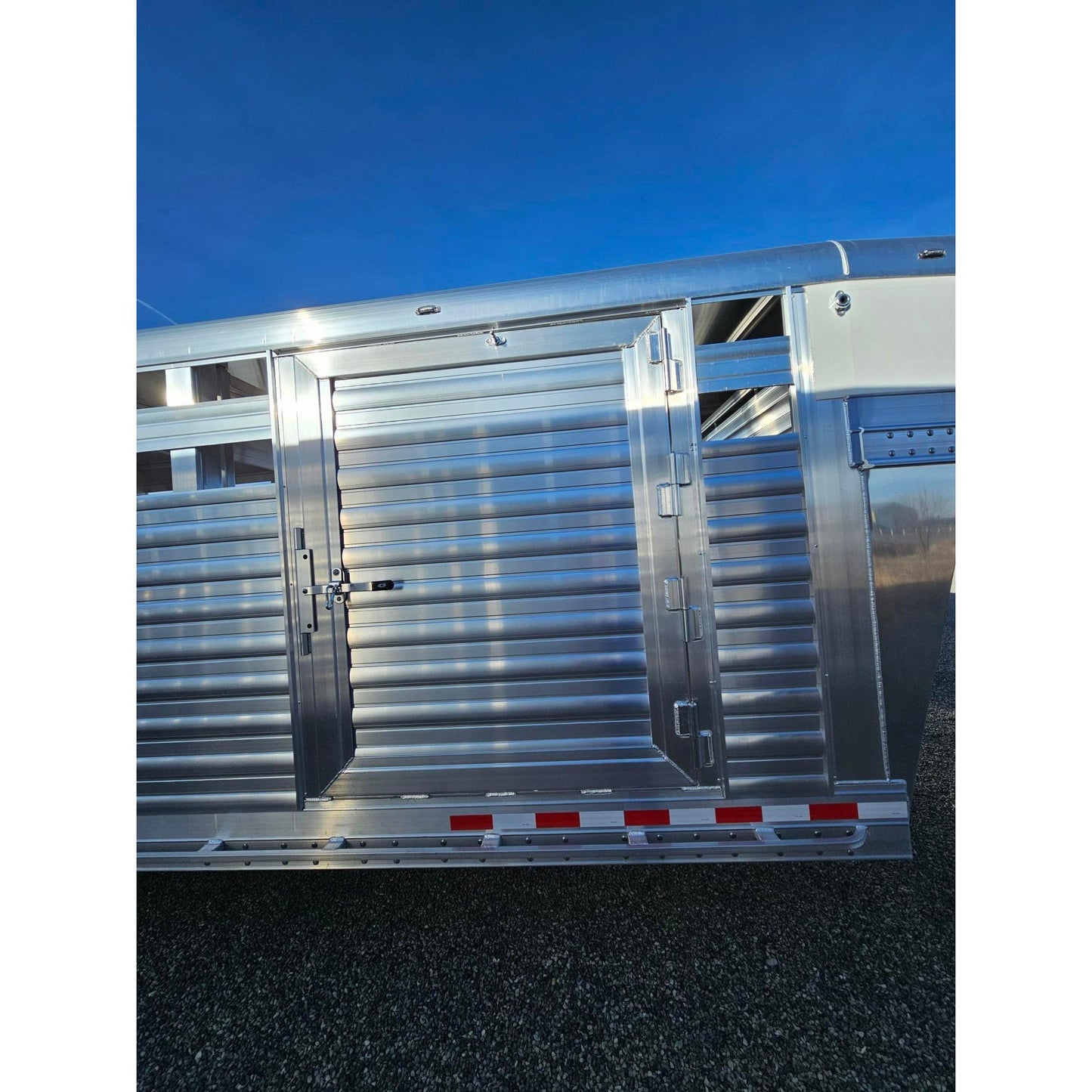 2026 4-Star 28' Stock Trailer w/ 42" Swing Gate in Center Gate