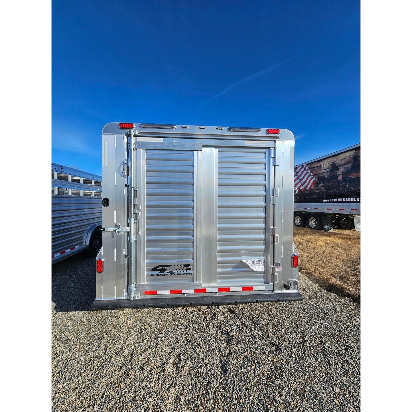 2026 4-STAR 32' Stock Trailer with Rolling Center Gate