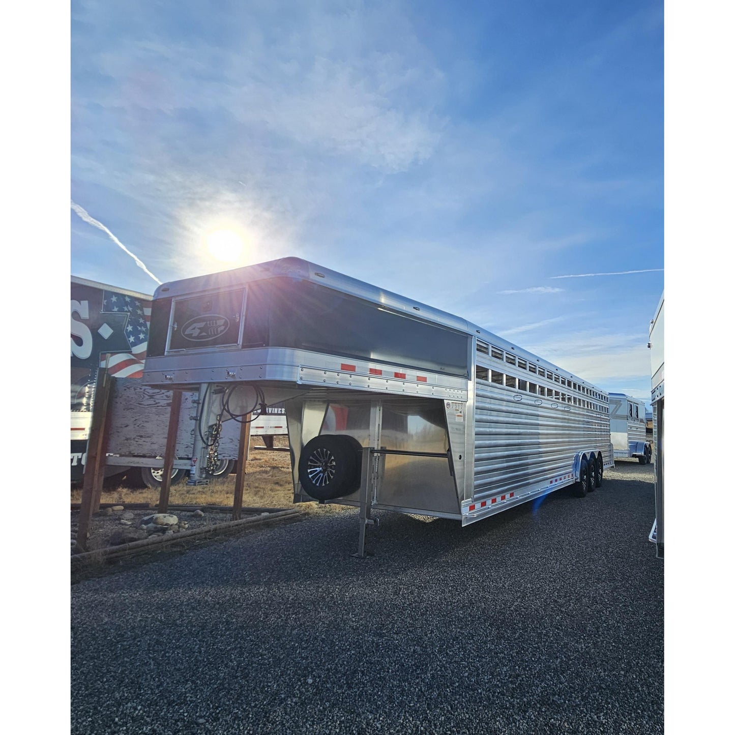 2026 4-STAR 32' Stock Trailer with Rolling Center Gate
