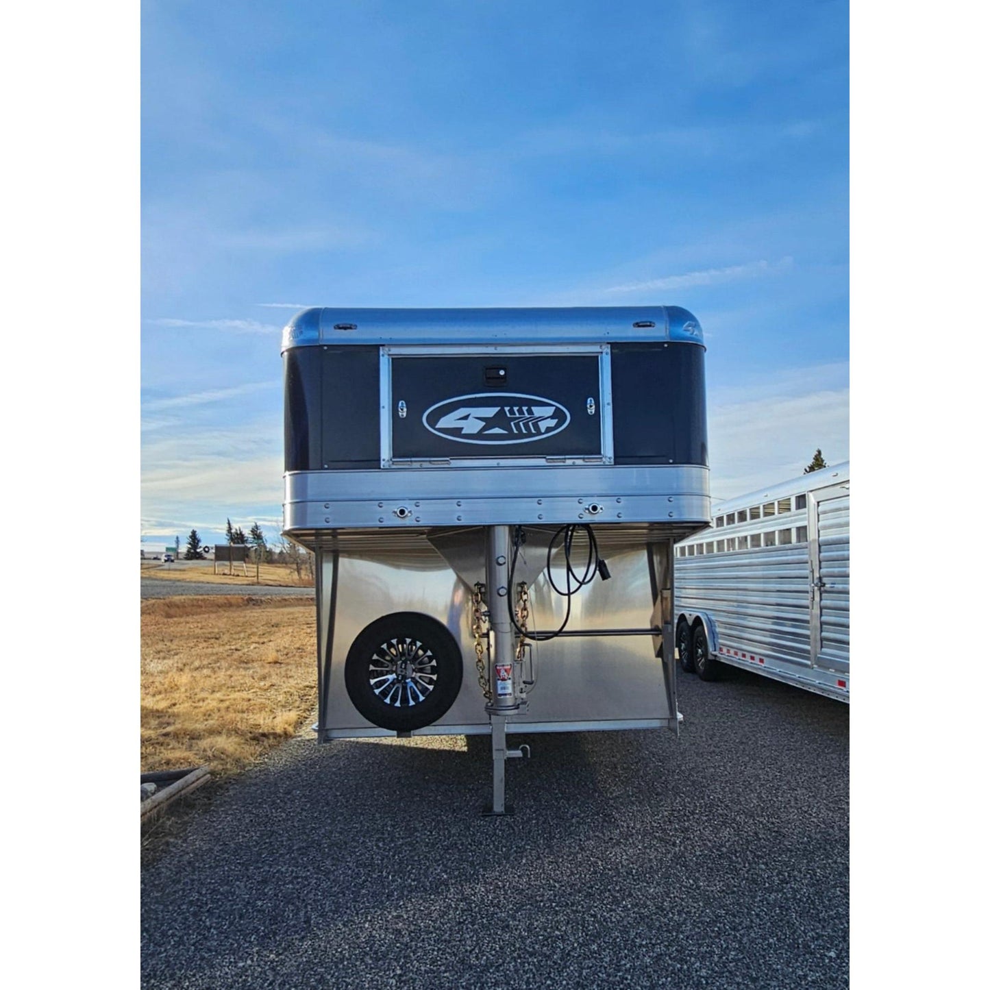 2026 4-STAR 32' Stock Trailer with Rolling Center Gate
