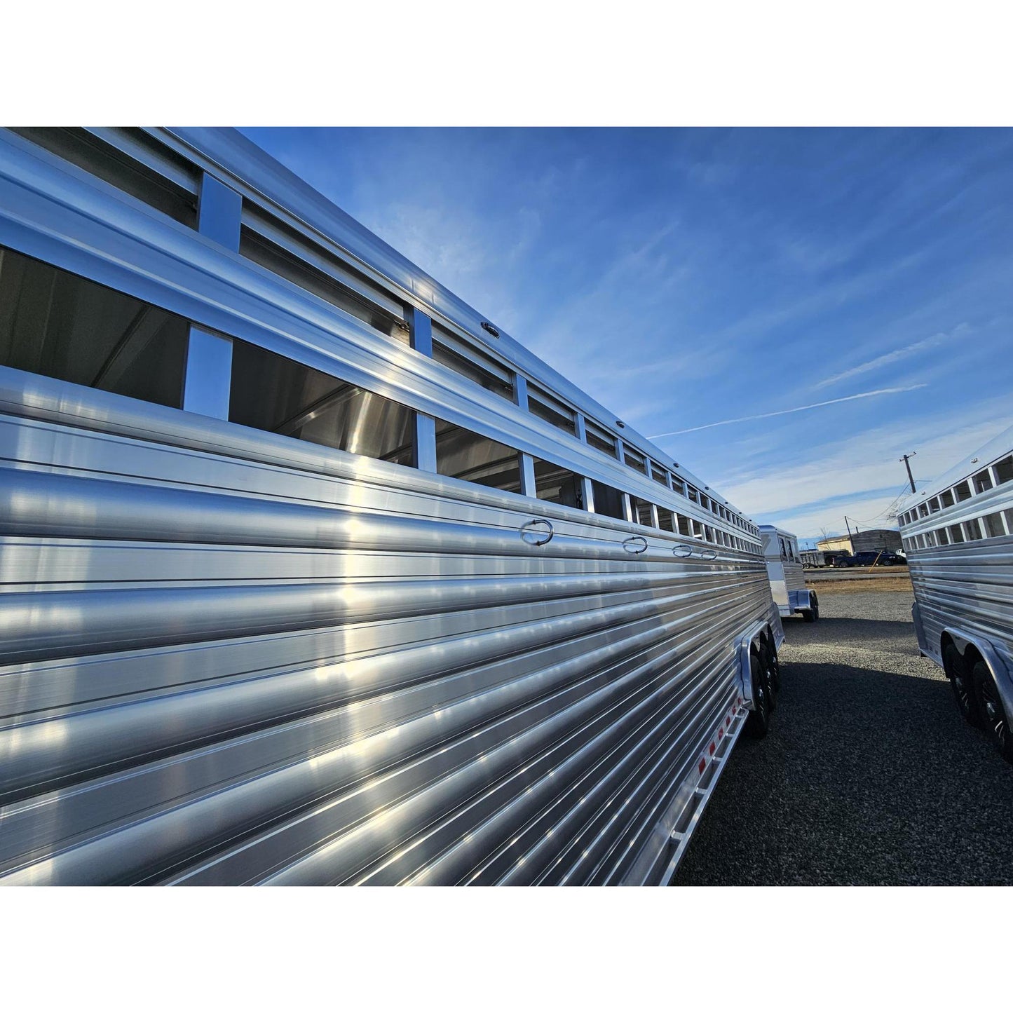 2026 4-STAR 32' Stock Trailer with Rolling Center Gate