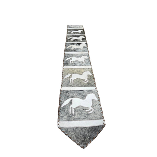 D2W Trading Table Runner Model 1 Running Horse w Laced Border