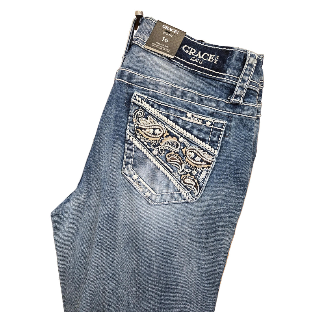 Grace in LA Girl&