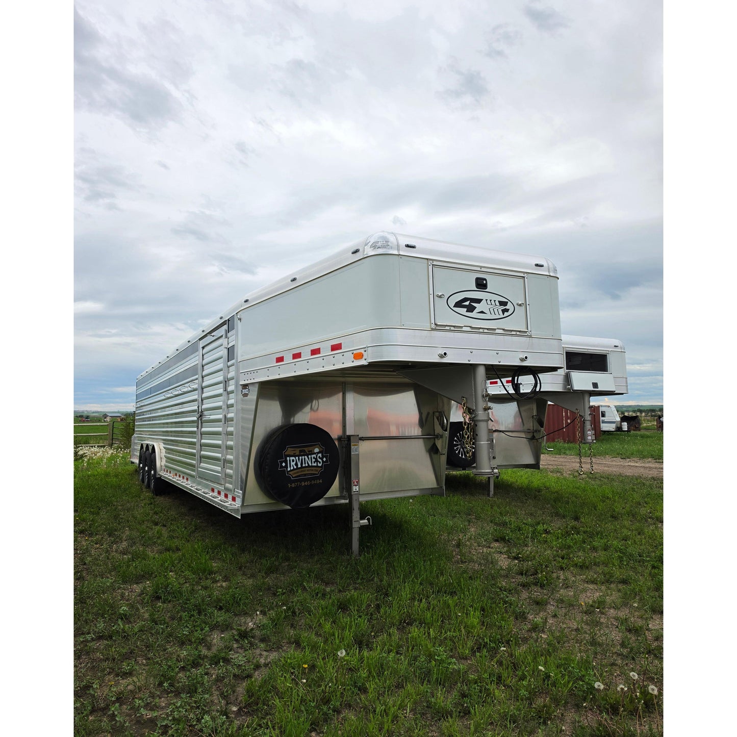 2026 4-Star 32' Stock Trailer w/ Plexiglass