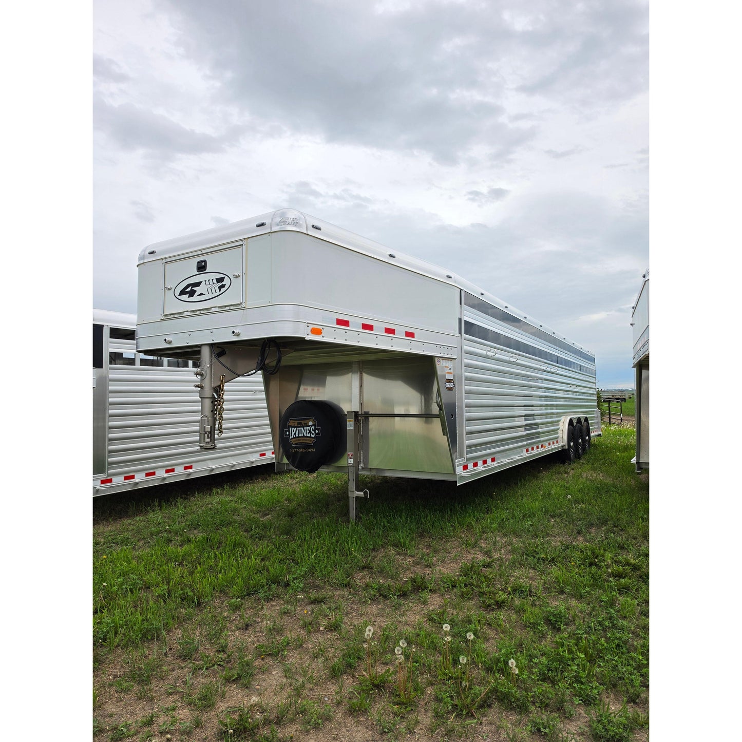 2026 4-Star 32' Stock Trailer w/ Plexiglass