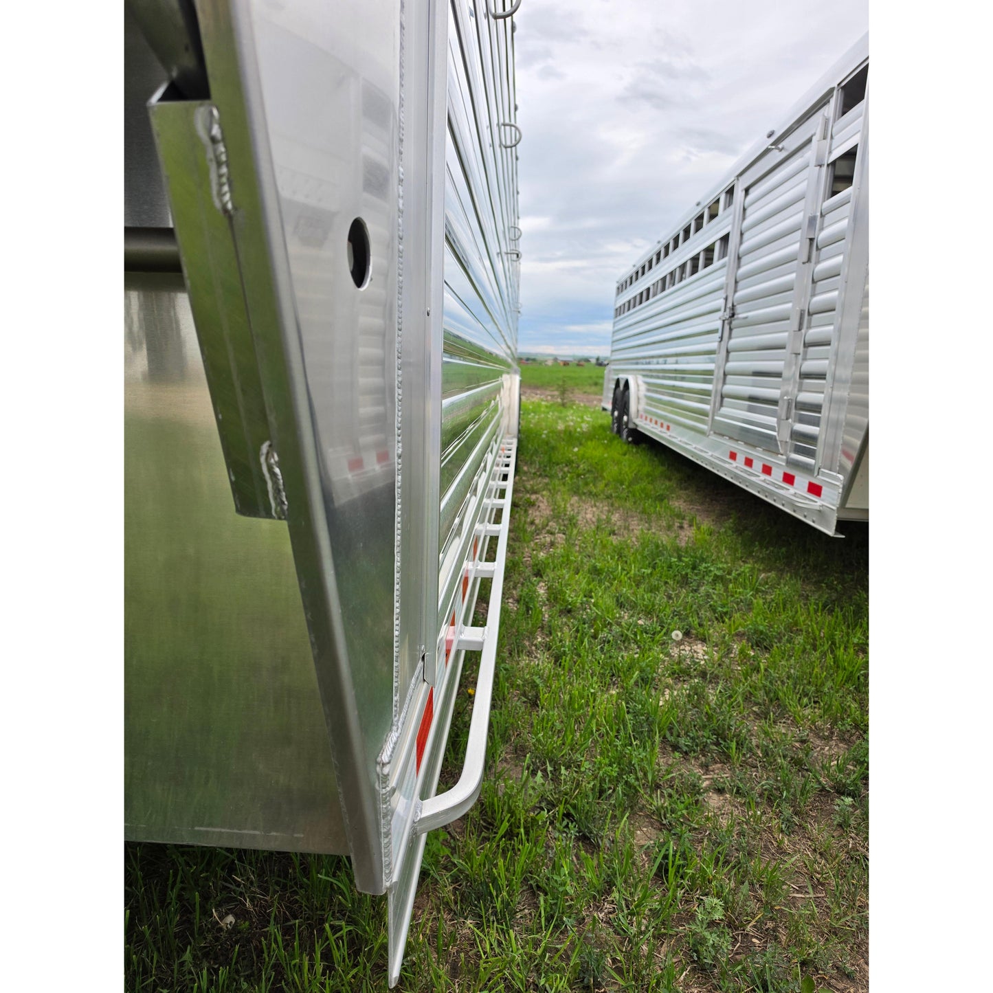 2026 4-Star 32' Stock Trailer w/ Plexiglass