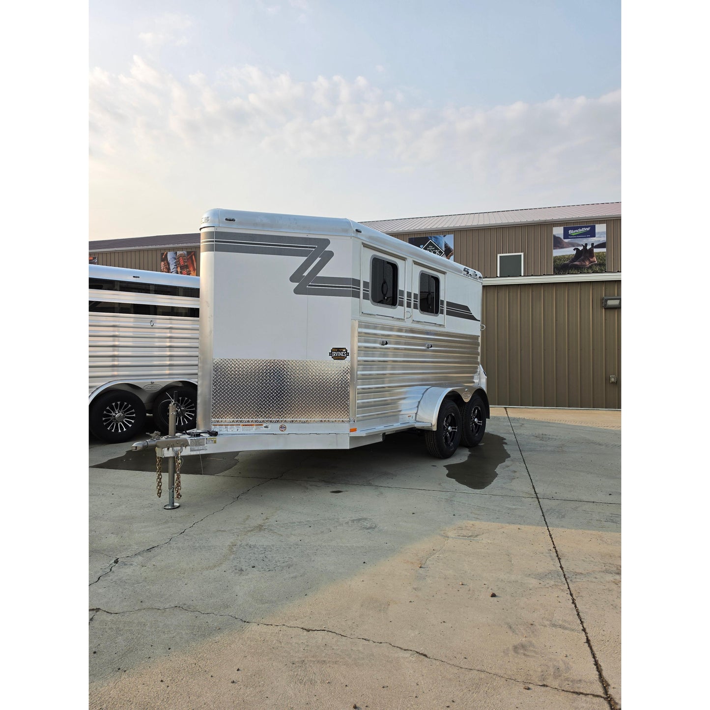 2027 4-Star 11' 2-Horse Slant Load Bumper Pull