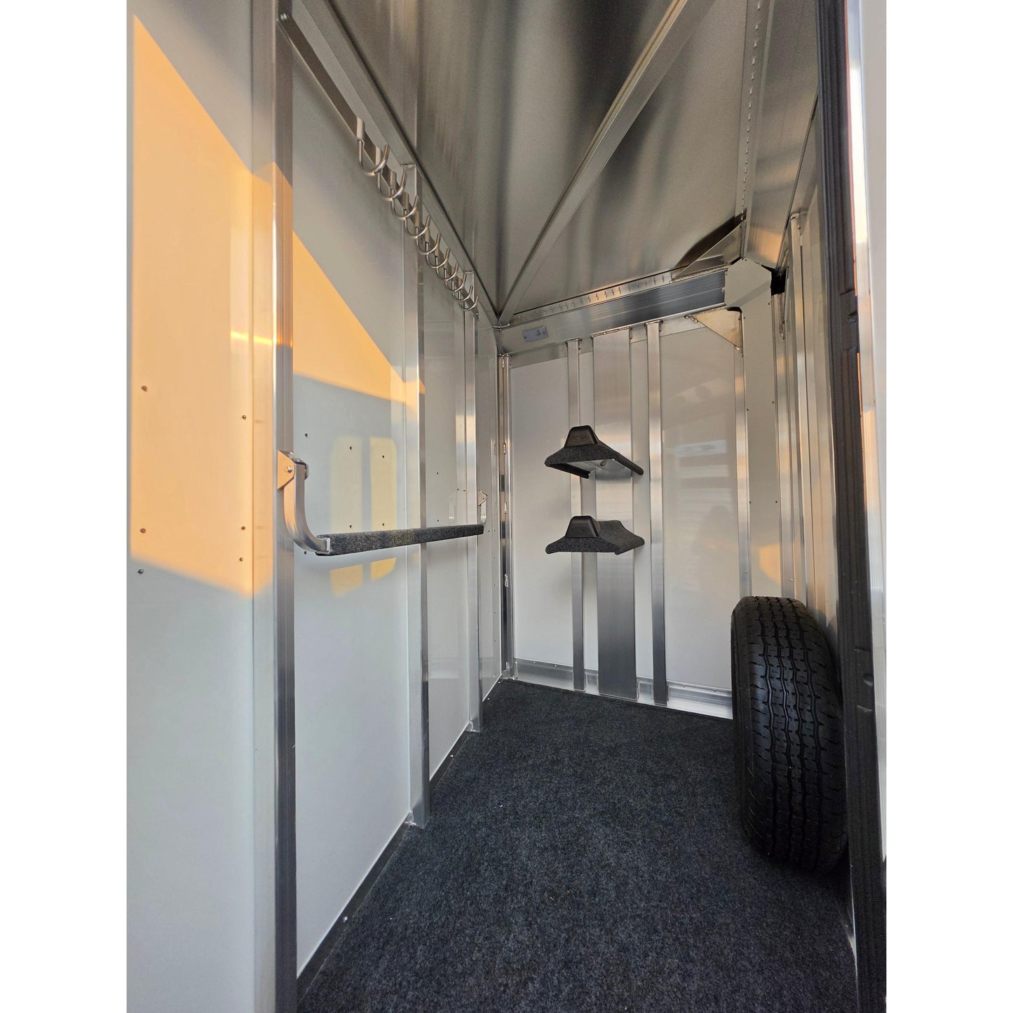 2027 4-Star 11' 2-Horse Slant Load Bumper Pull