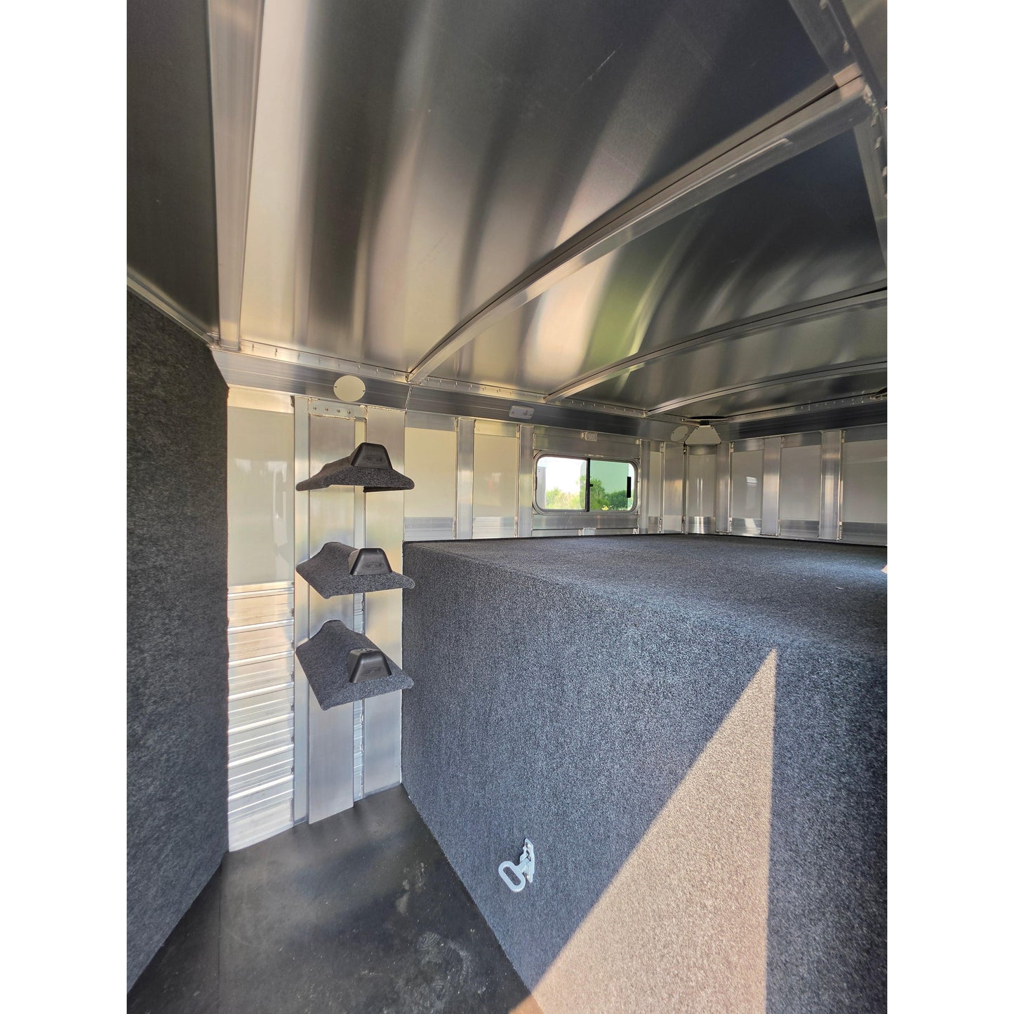 2027 4-Star 17' 3-Horse Slant Load Trailer