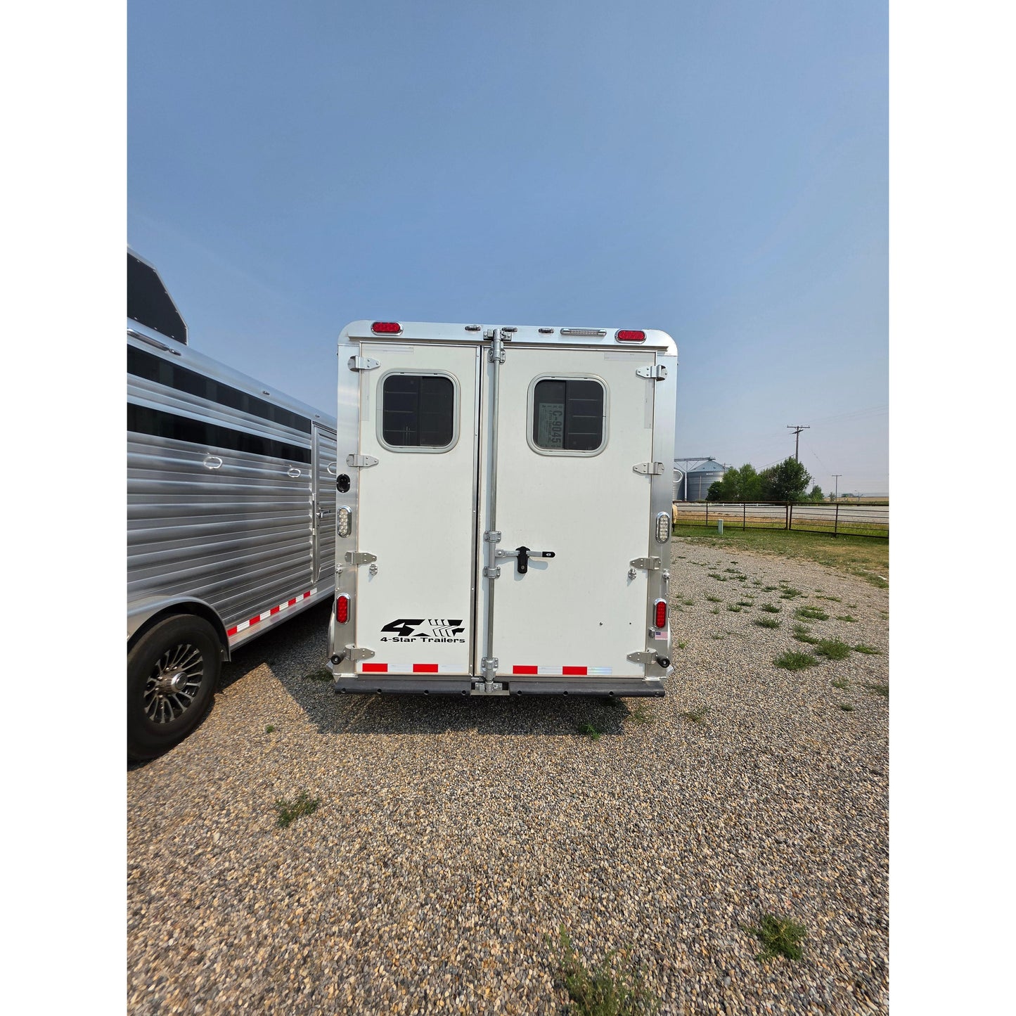 2027 4-Star 17' 3-Horse Slant Load Trailer