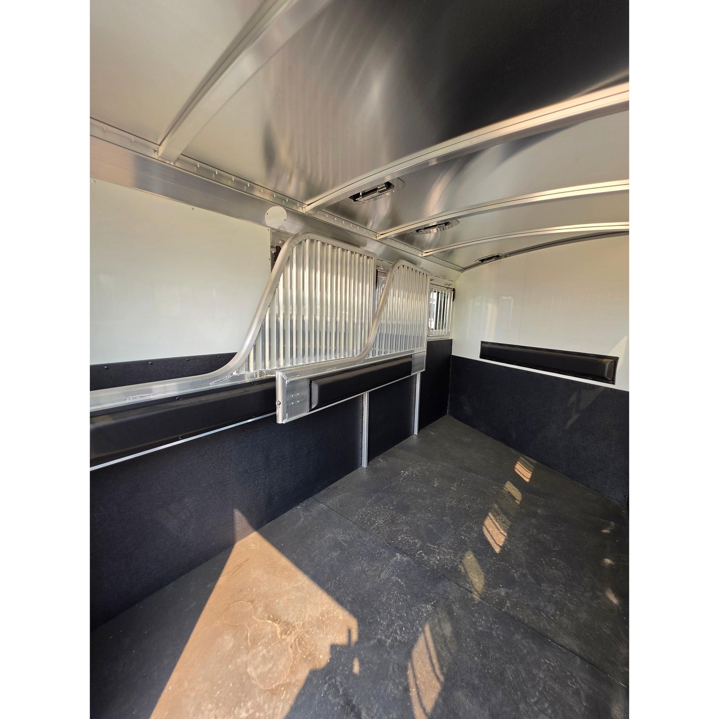 2027 4-Star 17' 3-Horse Slant Load Trailer