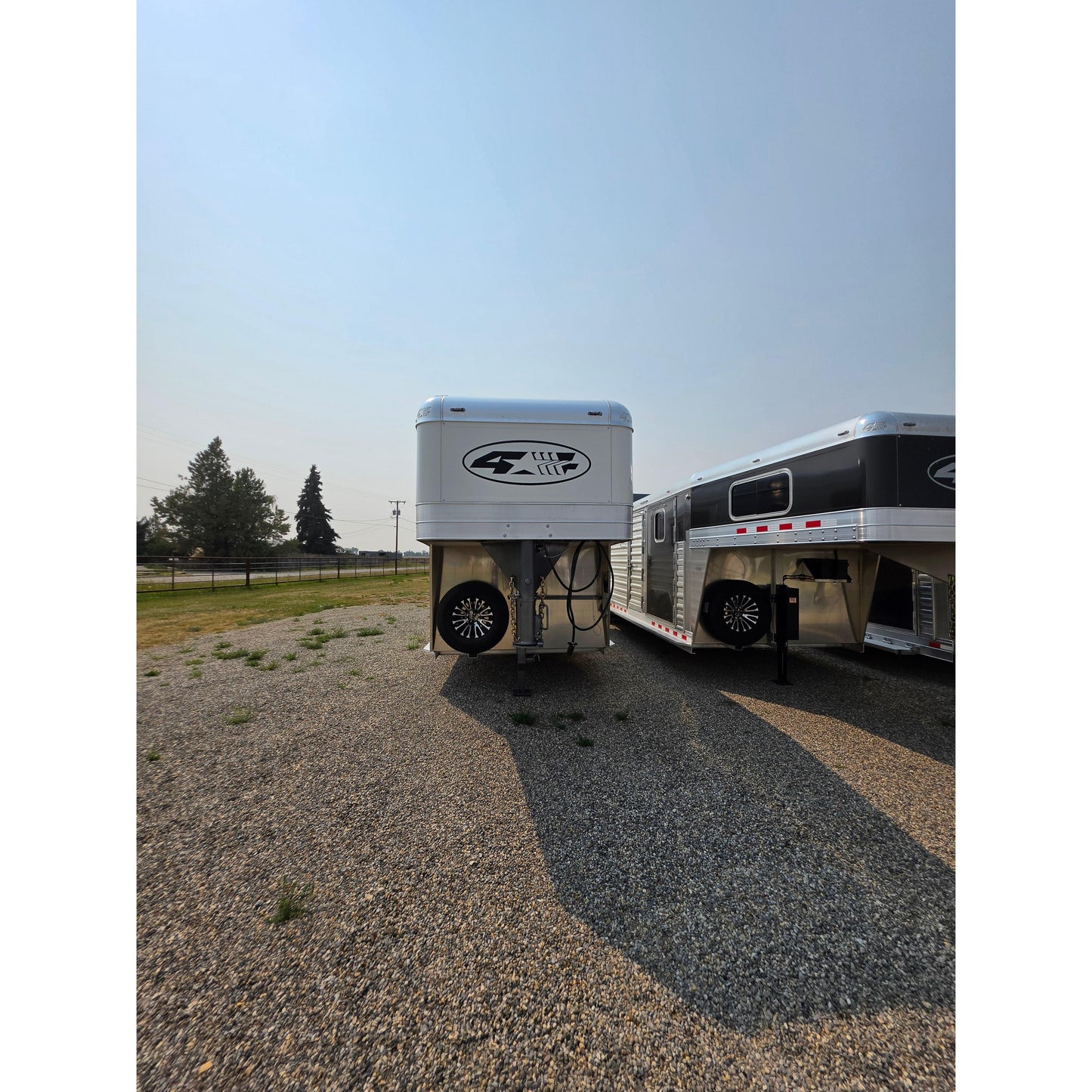 2027 4-Star 17' 3-Horse Slant Load Trailer