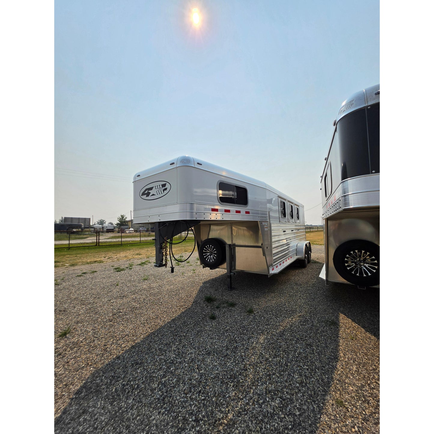 2027 4-Star 17' 3-Horse Slant Load Trailer
