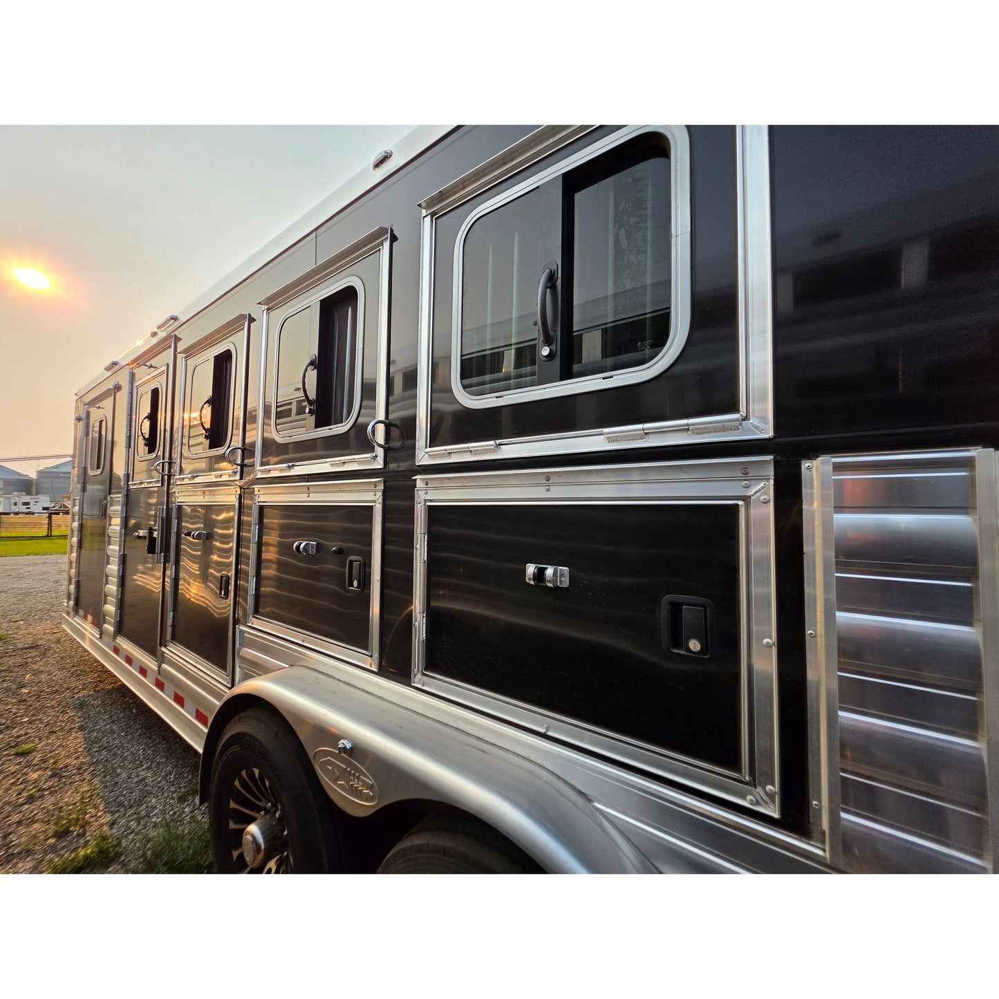 2027 4-Star 23' 4-Horse Slant Load Super Tack