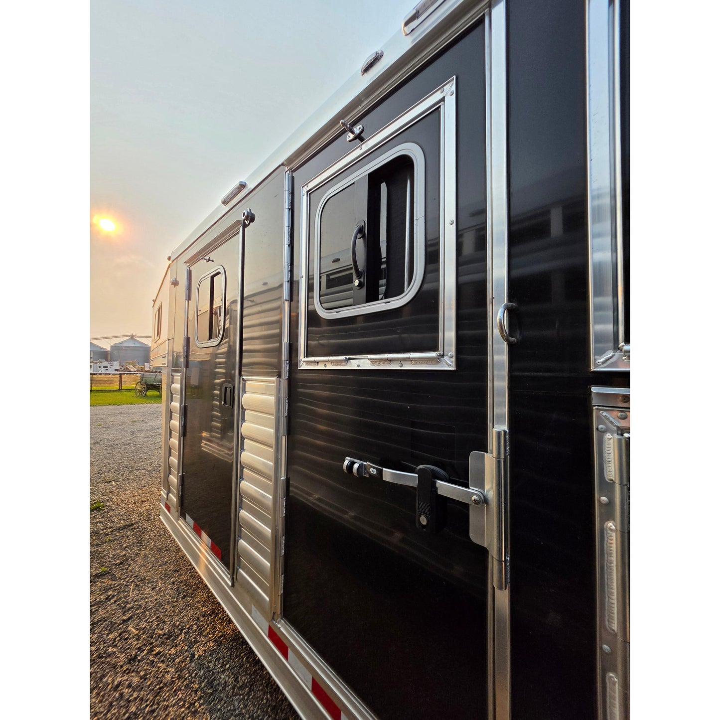 2027 4-Star 23' 4-Horse Slant Load Super Tack