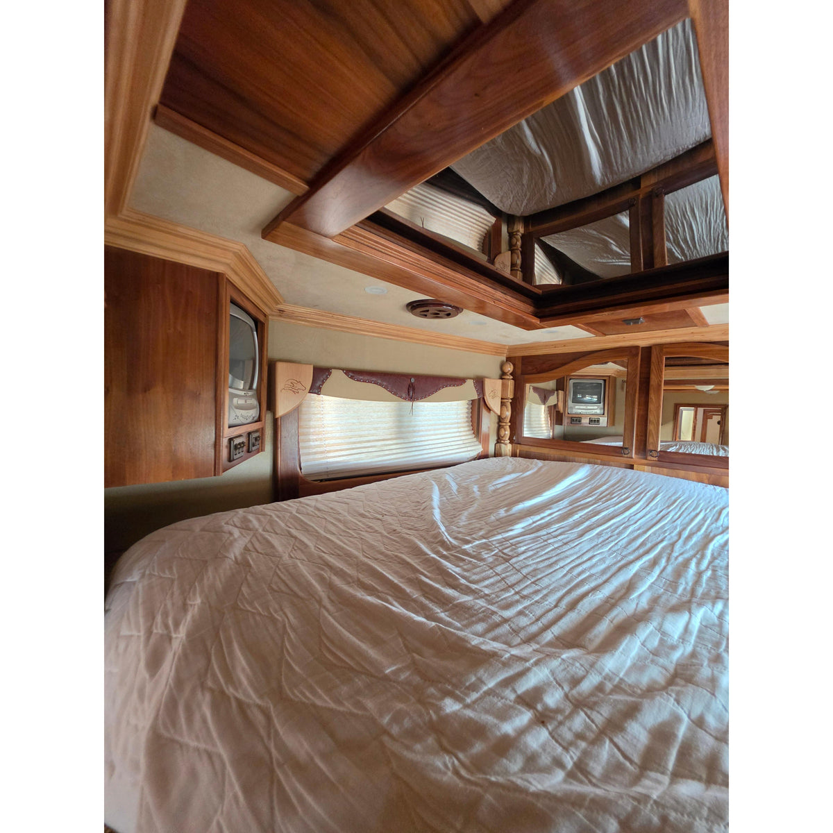 2005 Sooner Living Quarter SE415