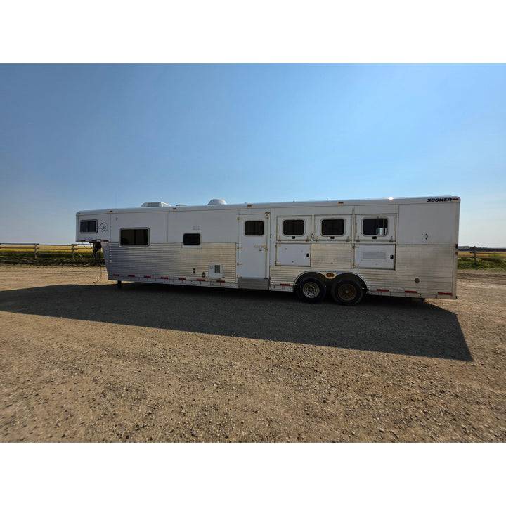 2005 Sooner Living Quarter SE415
