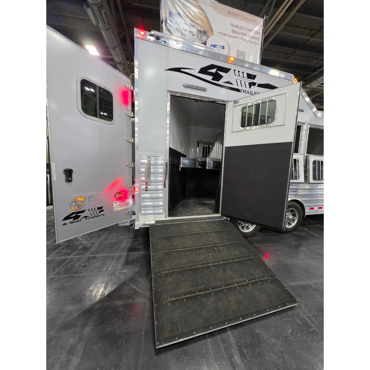2027 4-Star 34' 4-Horse LQ by Trail Boss