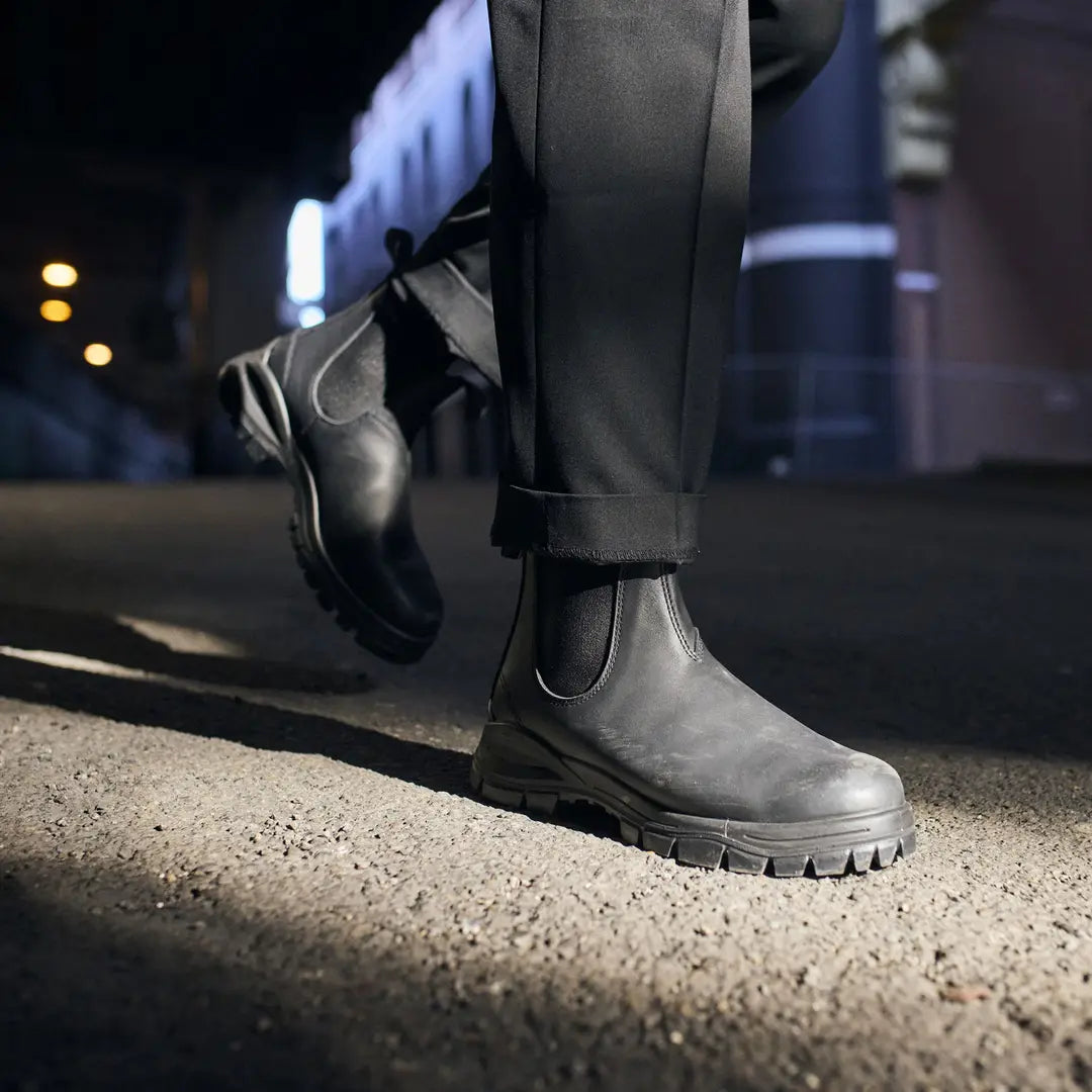 Blundstone Unisex #2240 Lug Sole Boots - Black