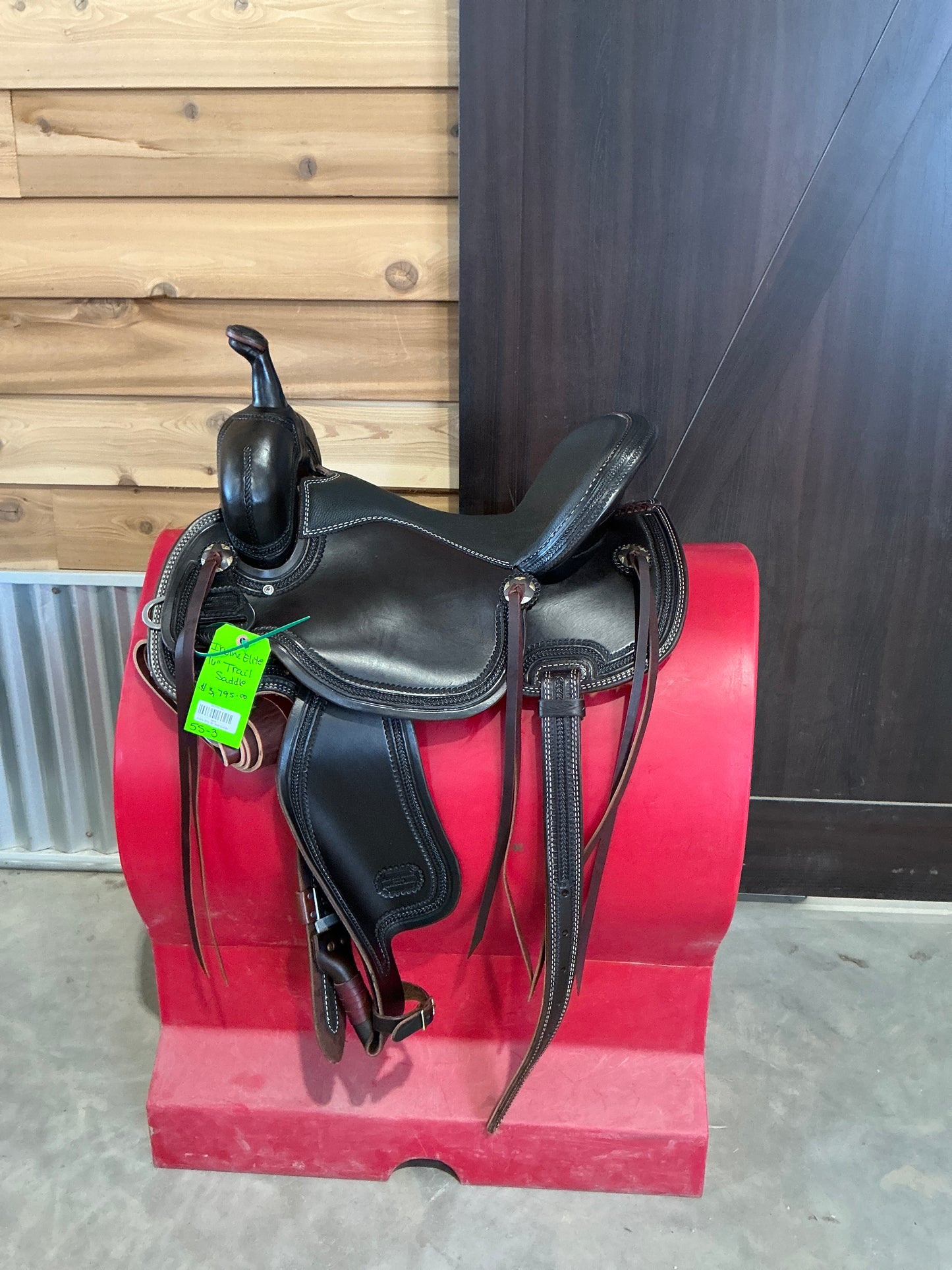 Irvine Elite 16" Trail Saddle