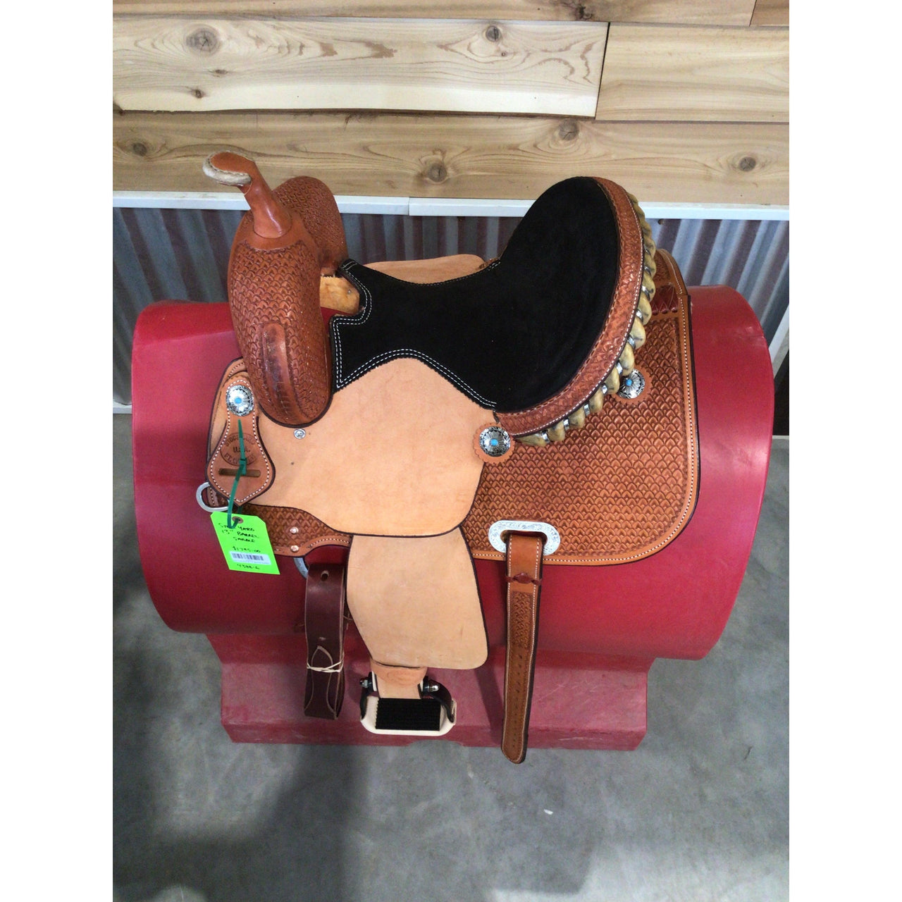 Stock Yard Barrel 13" Barrel Saddle