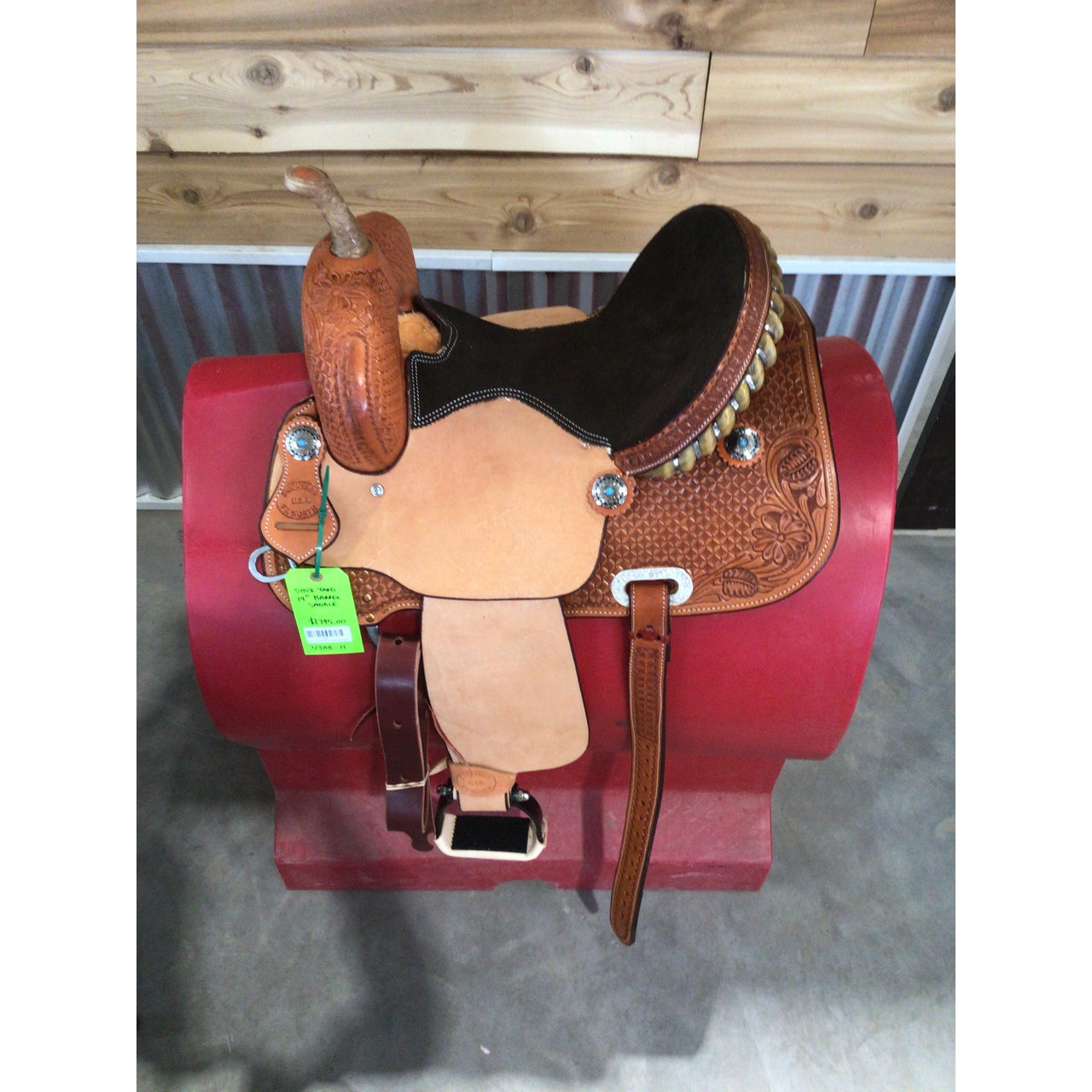 Stock Yard Barrel 14" Barrel Saddle
