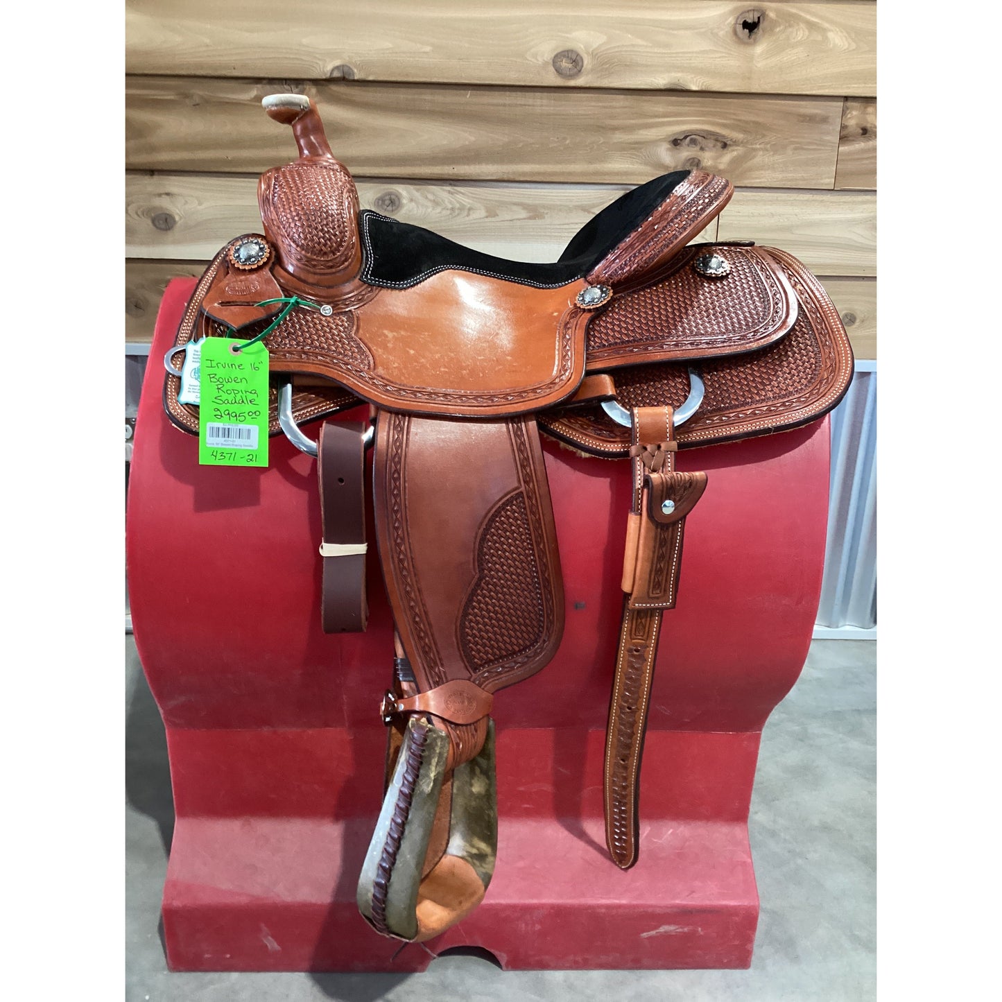 Irvine 16" Bowen Roping Saddle
