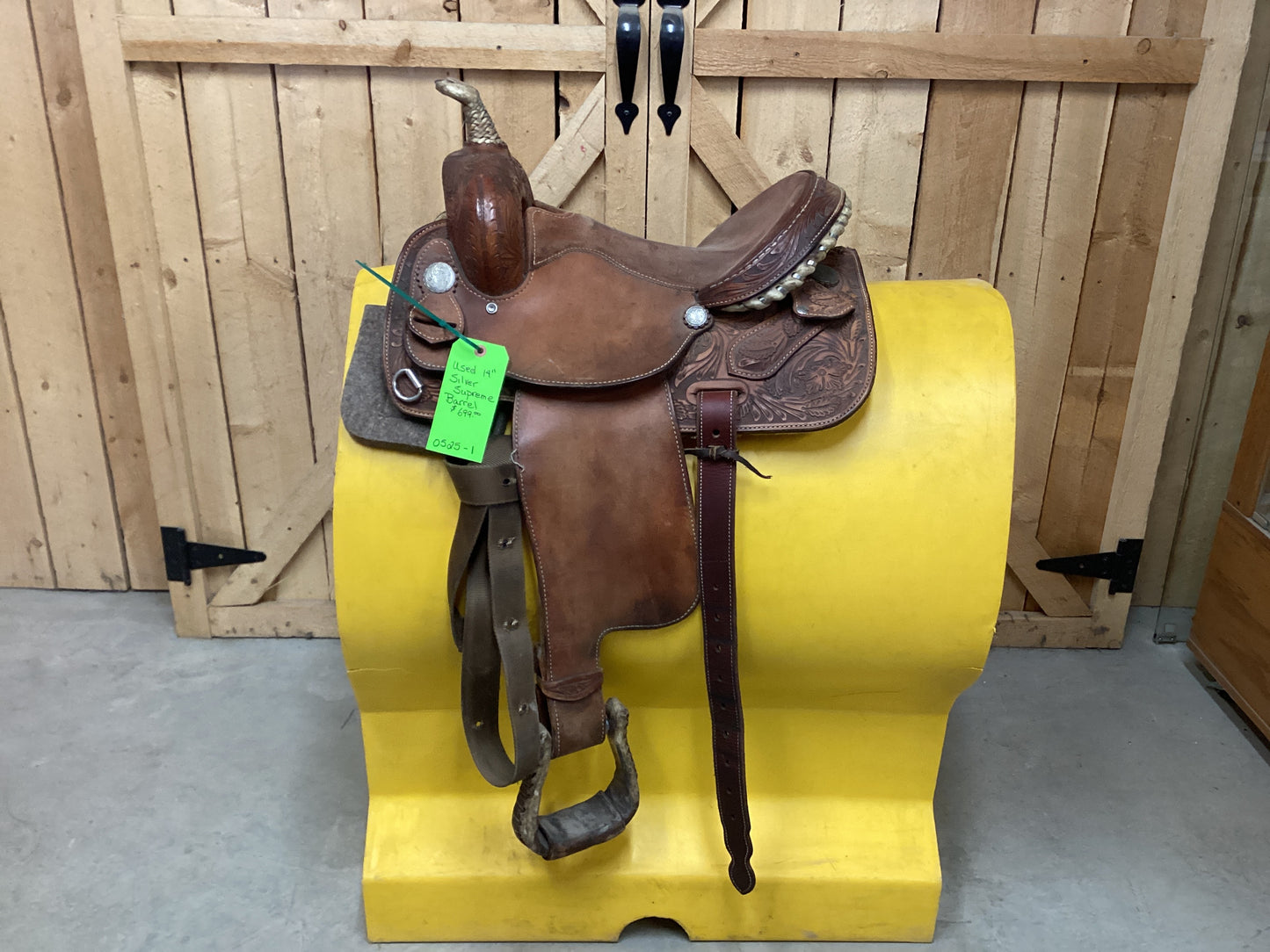 Used 14” Silver Supreme Barrel Saddle