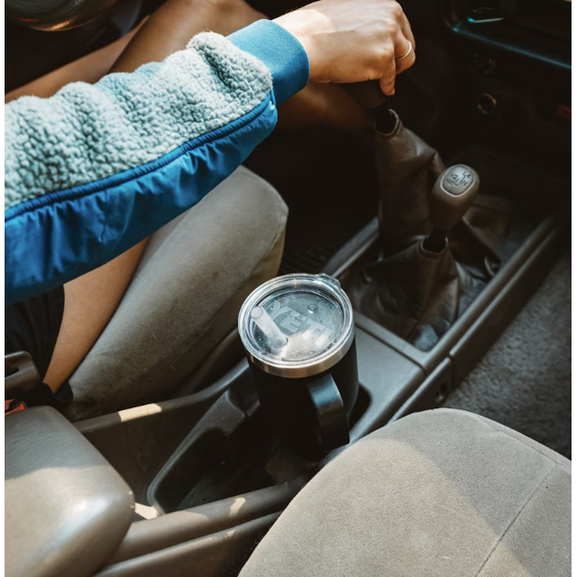 YETI Rambler 739 mL Straw Mug with Straw Lid