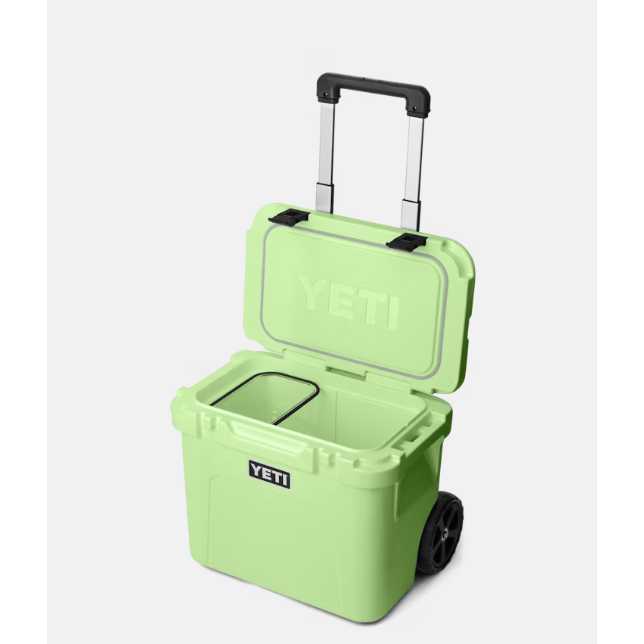 Yeti Roadie 32 Wheeled Hard Cooler - Key Lime