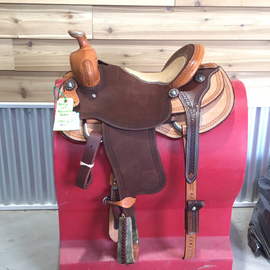 Irvine's 16.5" Association Saddle