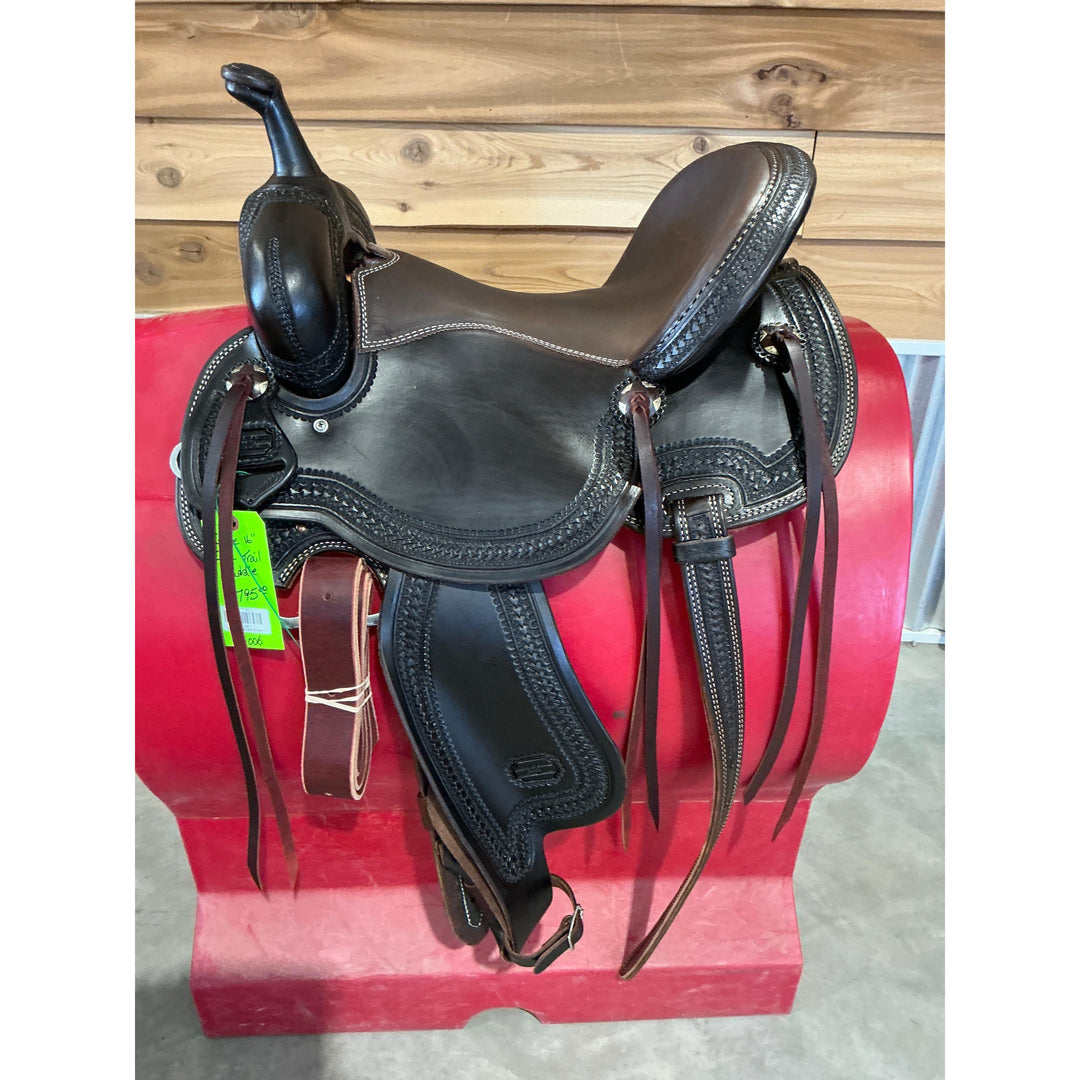 Irvine 16" Elite Trail Saddle