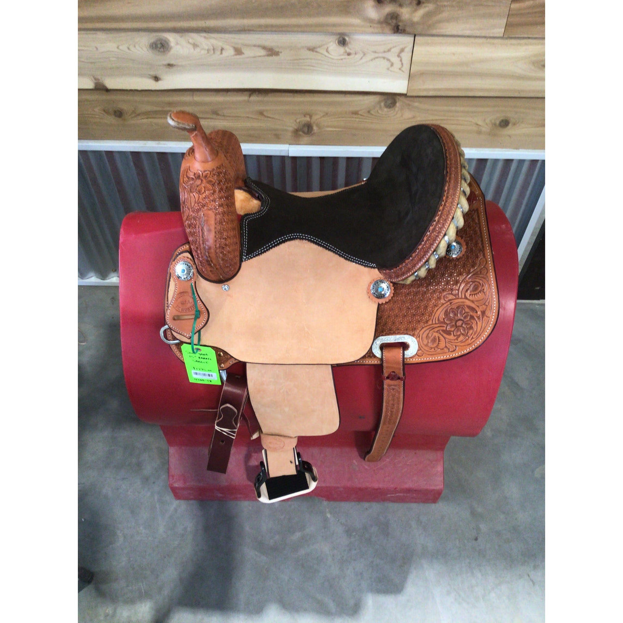 Stock Yard Barrel 15" Barrel Saddle