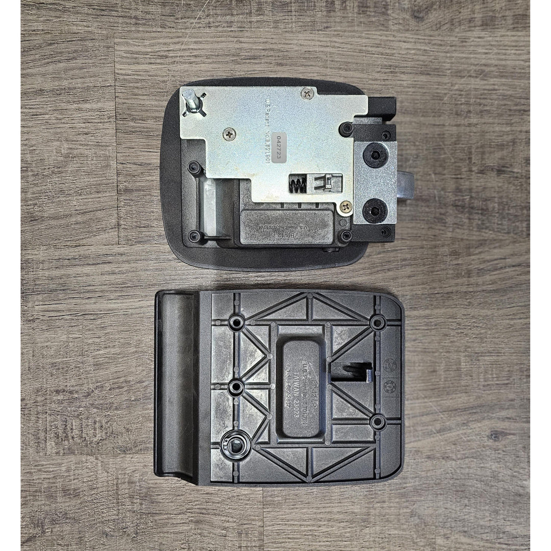 4-Star Door Latch