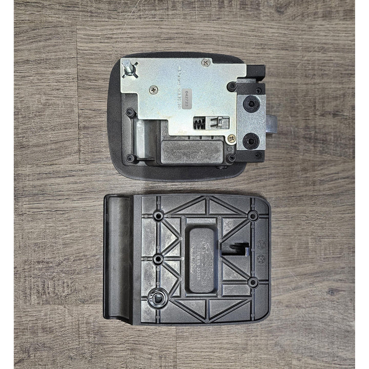 4-Star Door Latch
