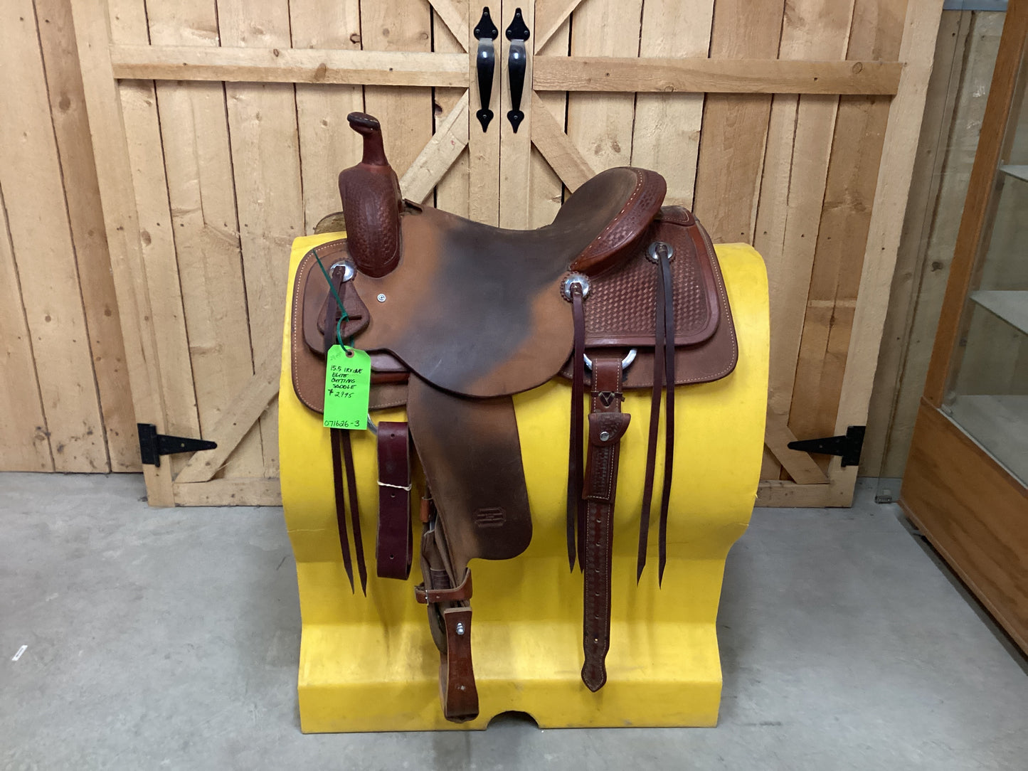 Used 15.5” Irvine Elite Cutting Saddle