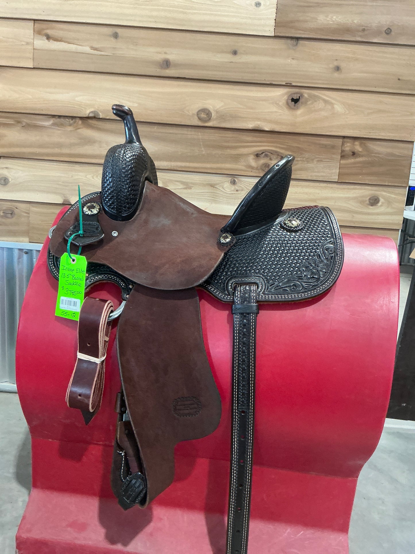 Irvine Elite 13.5" Barrel Saddle