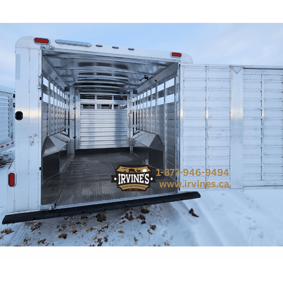 2026 4-Star 30' x 8'Wide Stock Trailer w/sliding centre gate