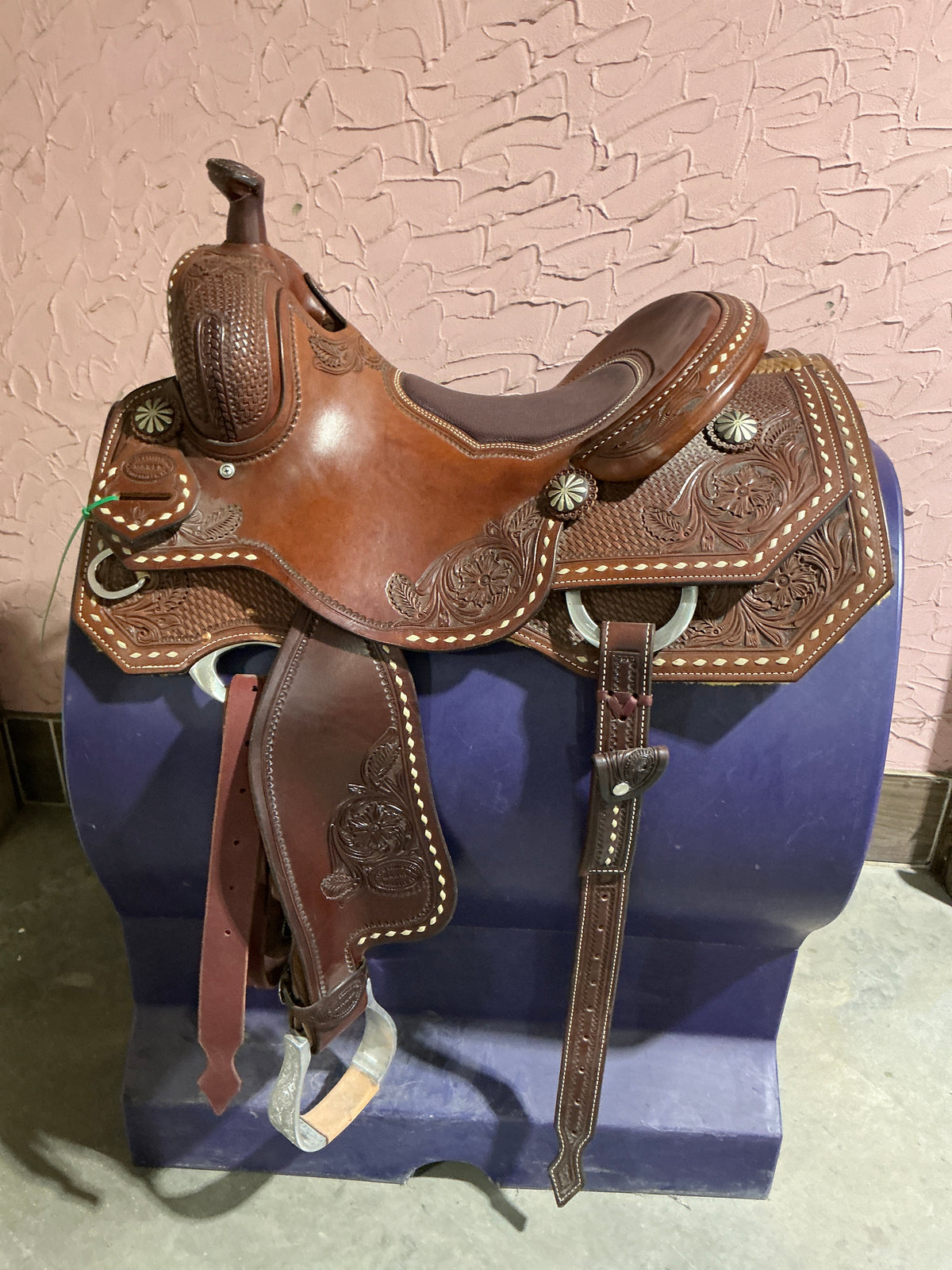 IRVINE 16” Custom Cowhorse