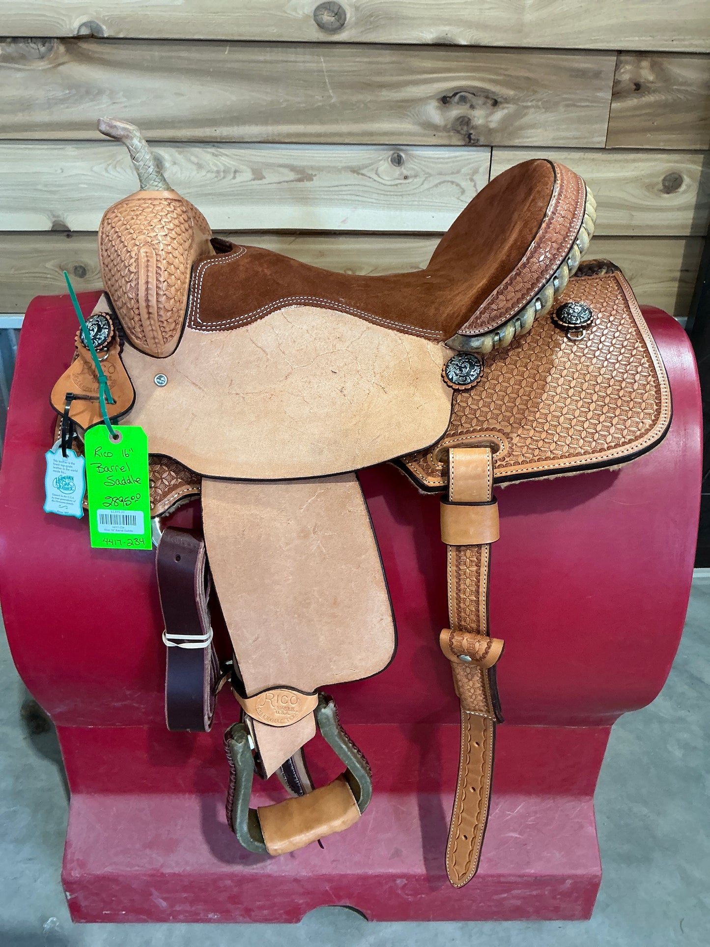 Rico 16" Barrel Saddle
