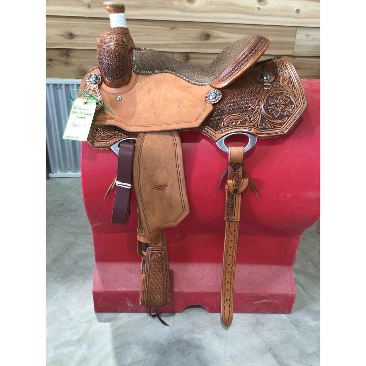 Irvine's USA 15"  All Around Saddle