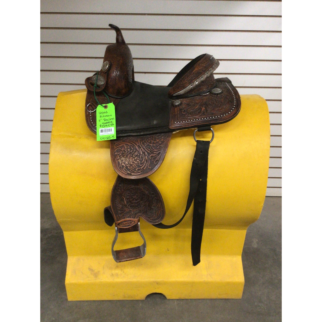 Used Hilason 11" Treeless Saddle