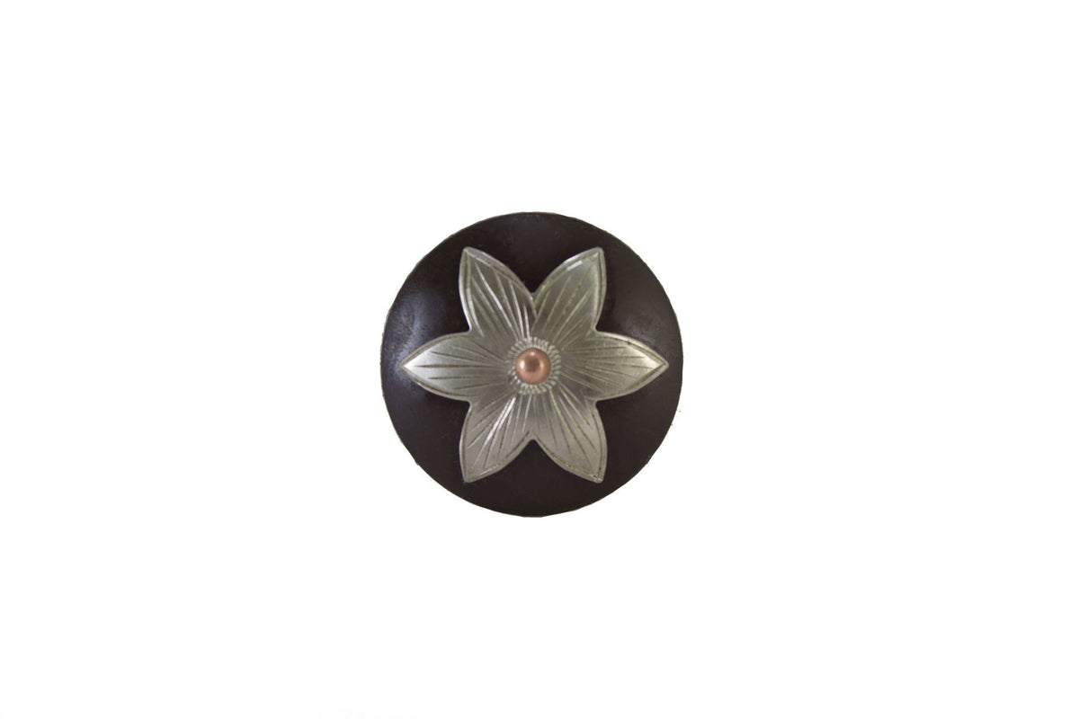 Aime Imports 1 1/2" Star of Bethlehem Flower Concho
