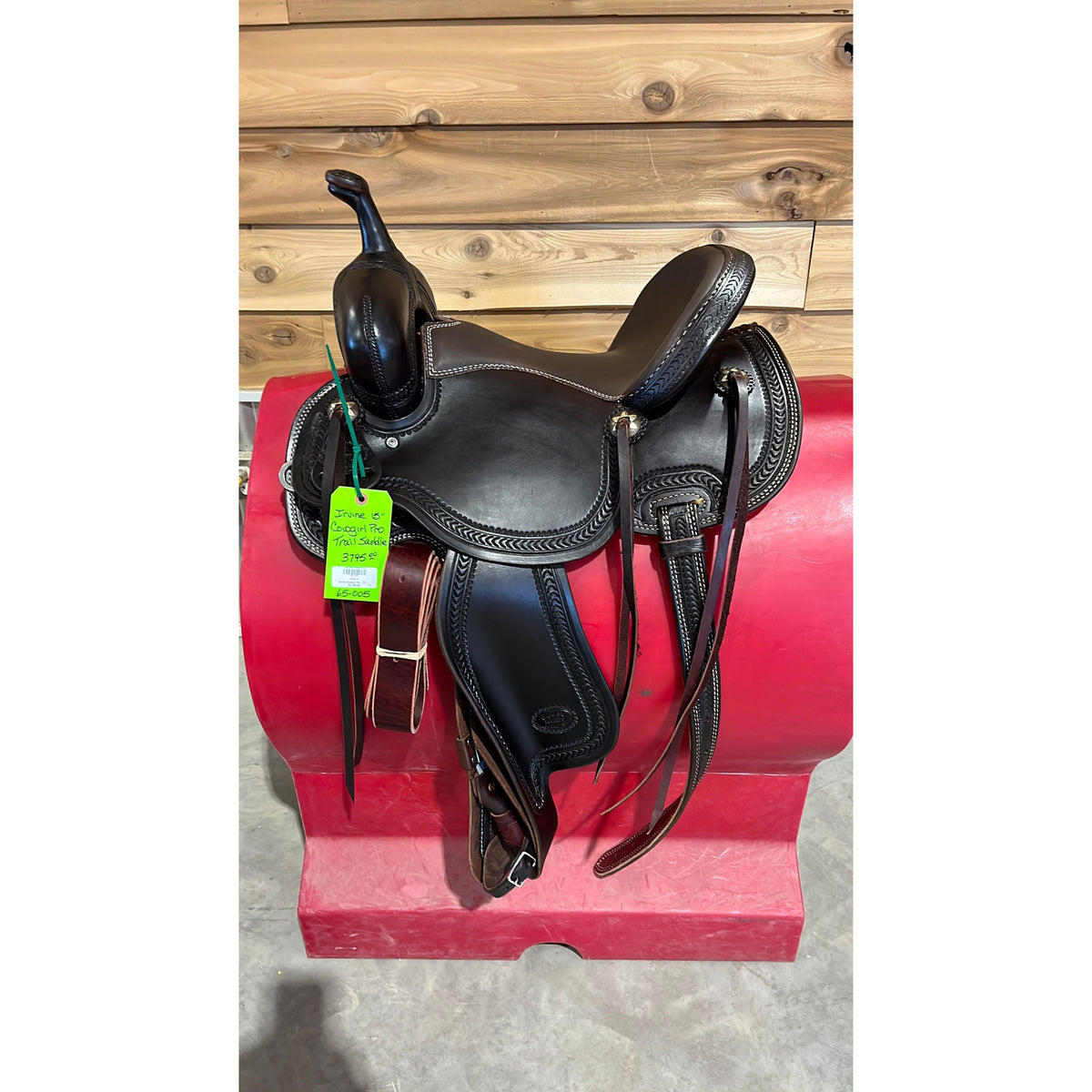 Irvine Cowgirl Pro 15" Trail Saddle-65-005