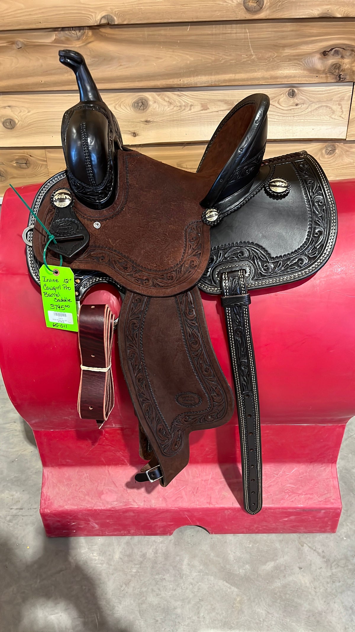 Irvine Cowgirl Pro 12" Barrel Saddle-65-011