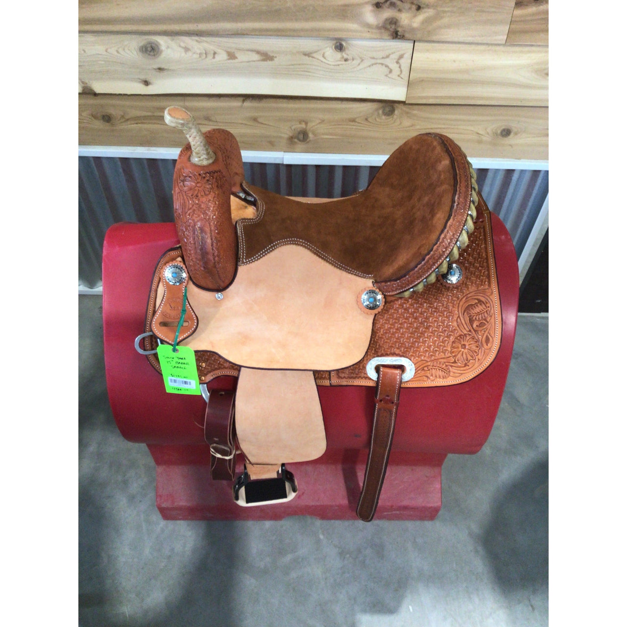 Stock Yard Barrel 15" Barrel Saddle
