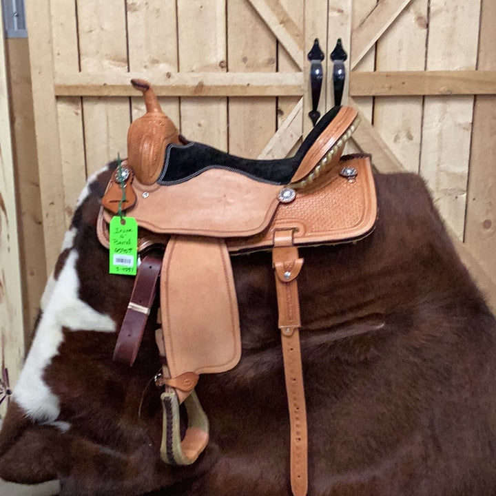 Irvine 16" Barrel Saddle