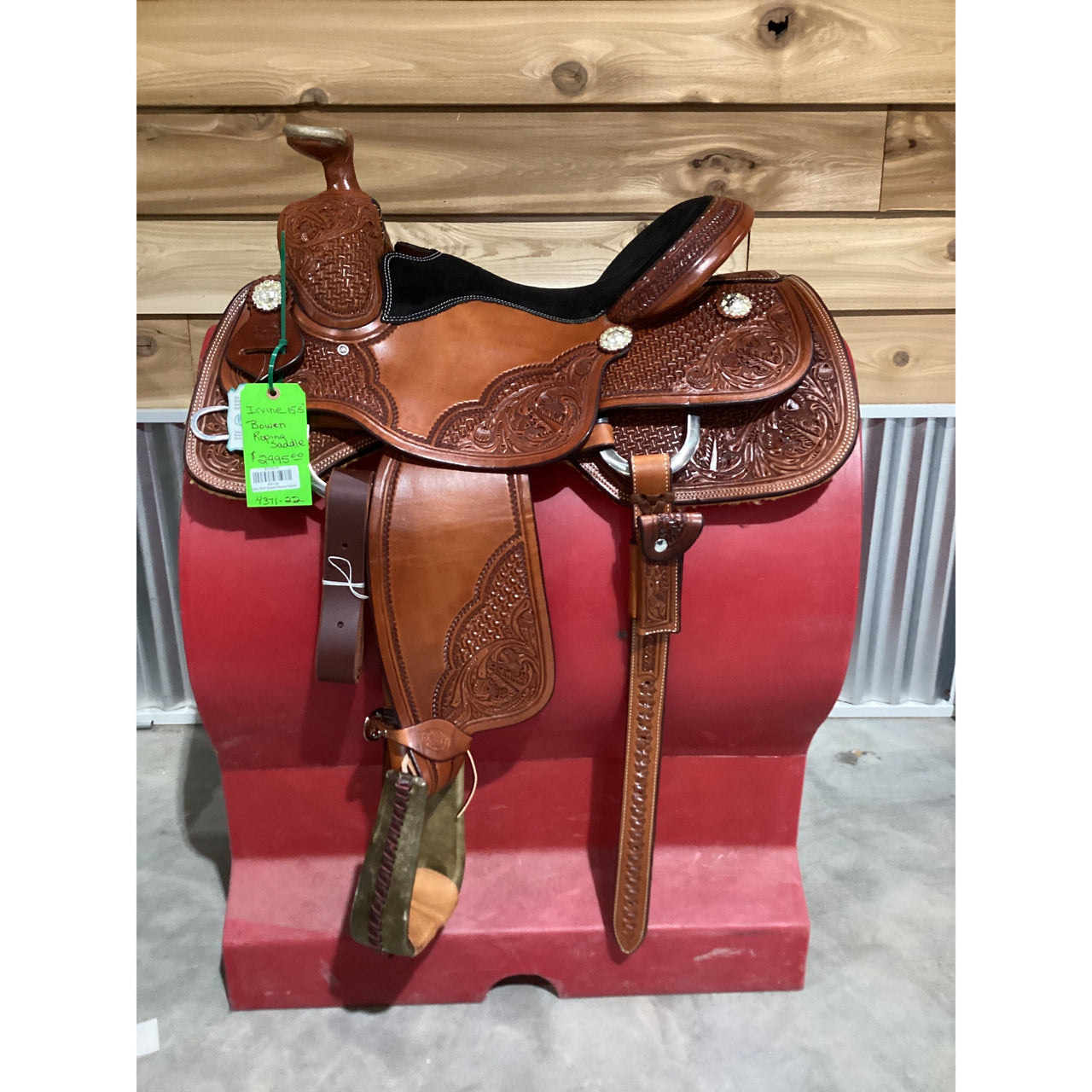 Irvine 15.5" Bowen Roping Saddle